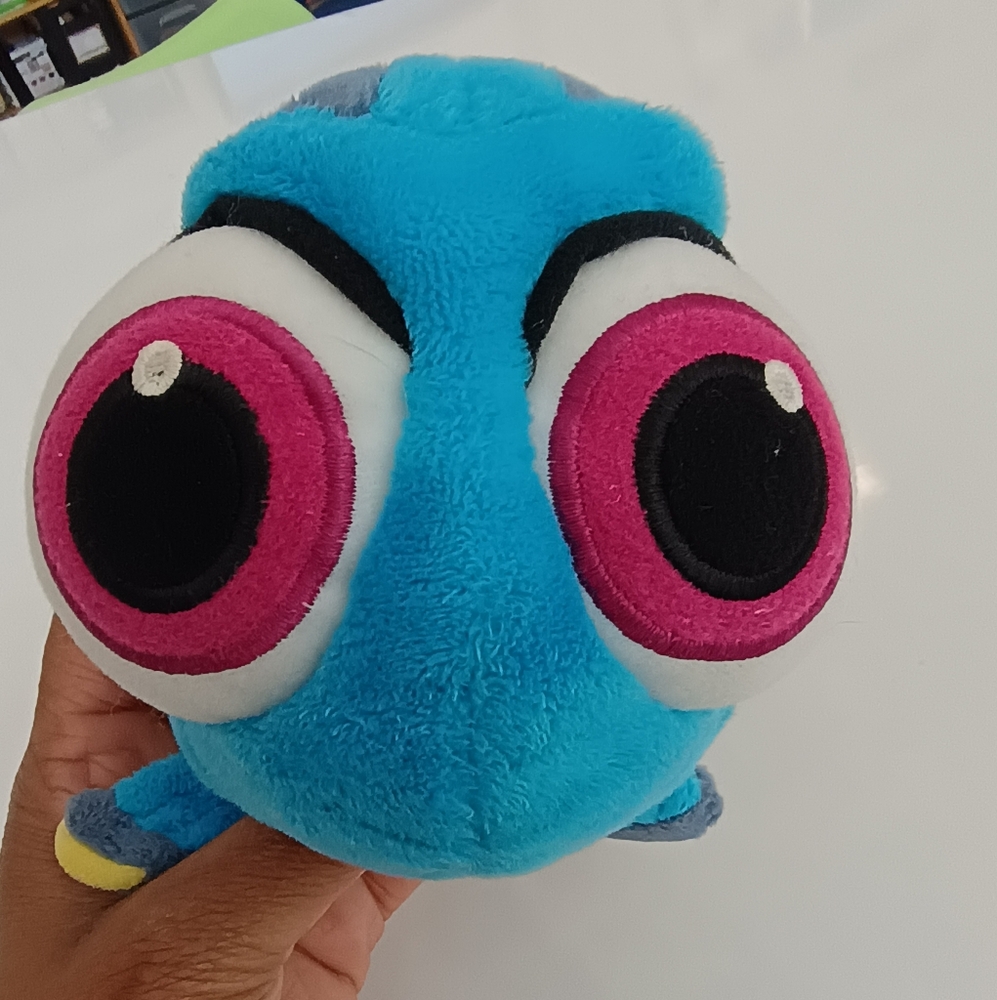 Disney Store Finding Dory Baby Fish Bean Bag Plusg Soft Toy stuffed animal 7" - Picture 7 of 12